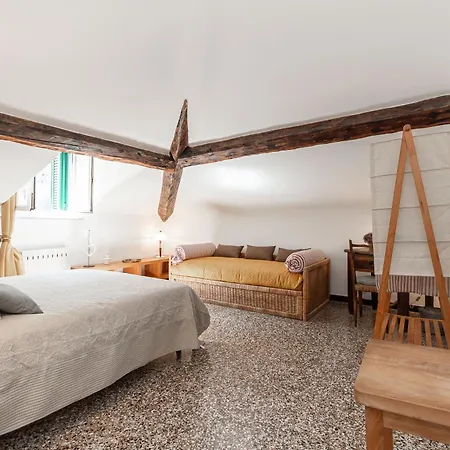 Spianata Di Castelletto, 5-Bed Elegant Attic In The Historic Center Of Genoa Apartment Exterior photo